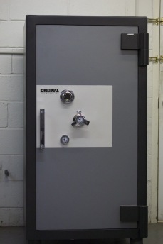 Original Titan 5024 TL30 High Security Coin Rack Showroom Model Safe Original Titan 5024 TL30 High Security Coin Rack Showroom Model Safe